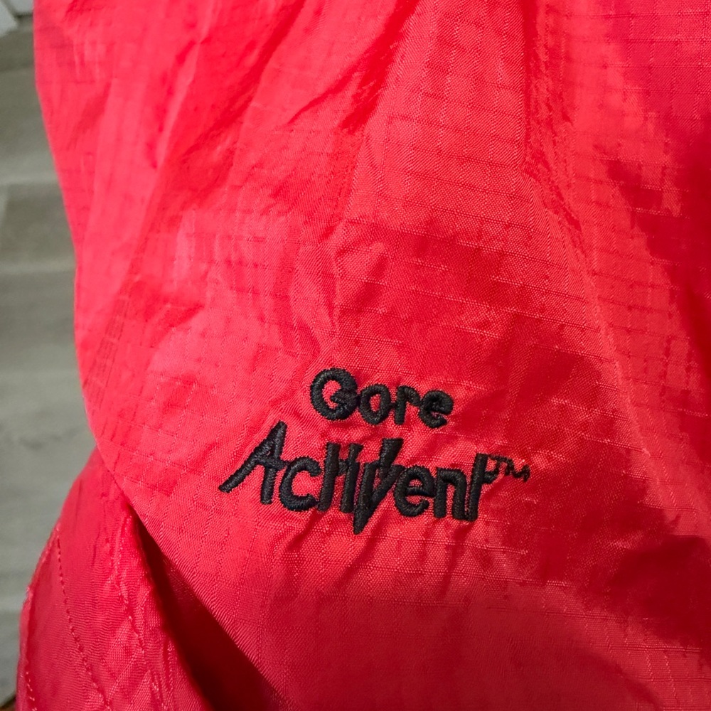 The North Face Men’s Vibrant Red Ski Jacket Waterproof - Picture 5 of 13